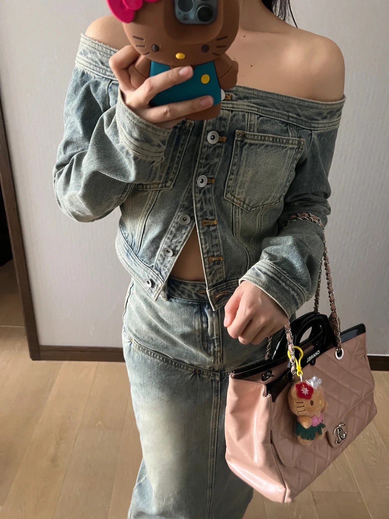 Off-shoulder Denim Long-sleeved Slim-fit Crop Top